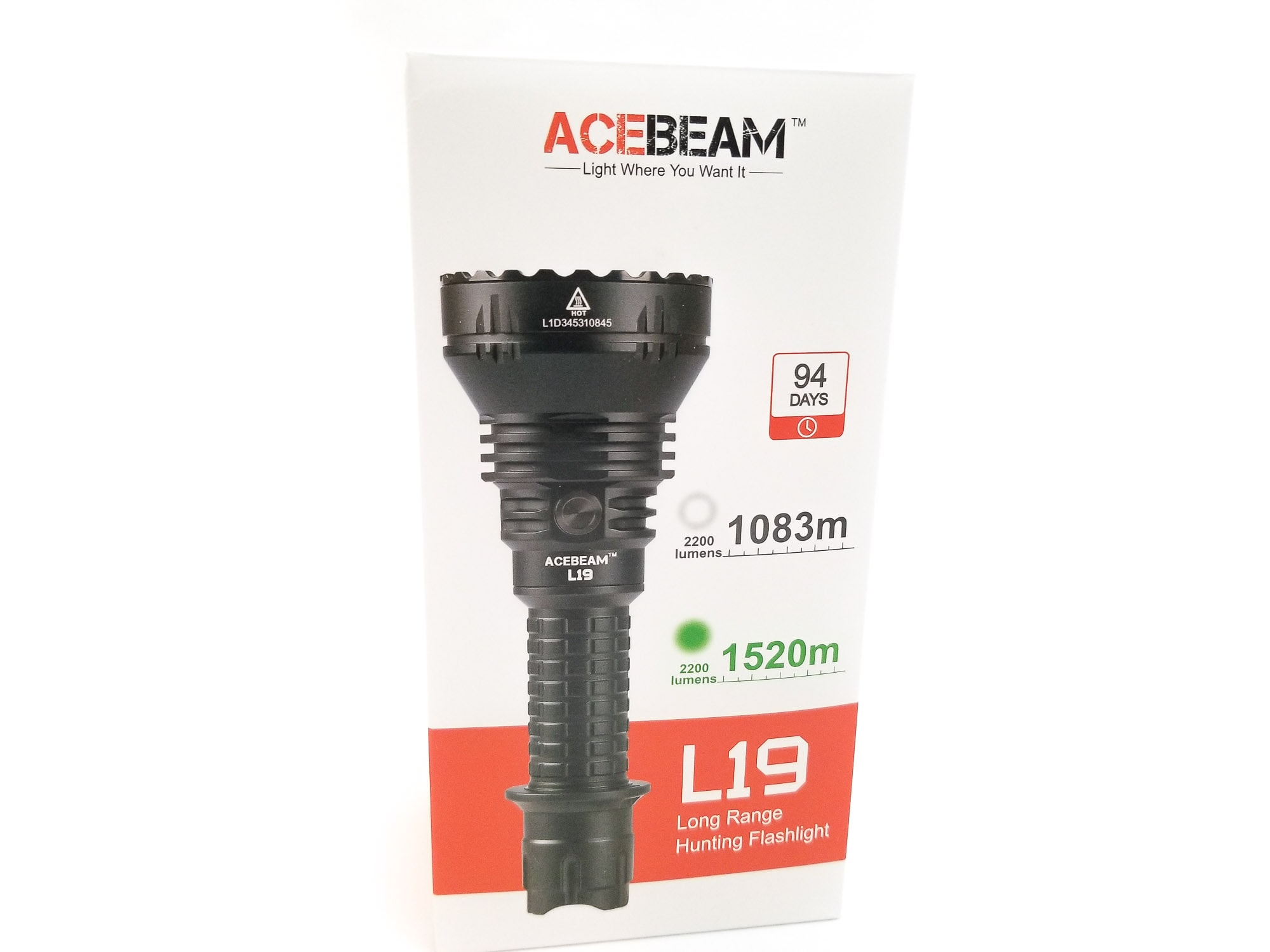 Acebeam L19 2.0 review | tactical light with 2,200 lumens & 293 