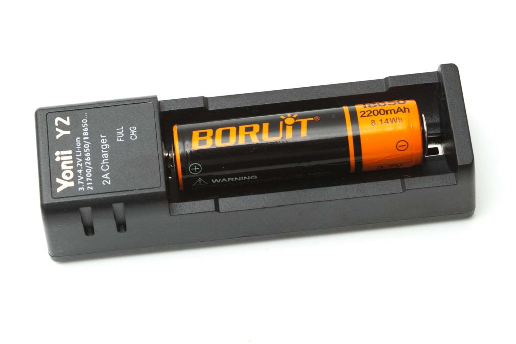 Boruit C8 charger with battery