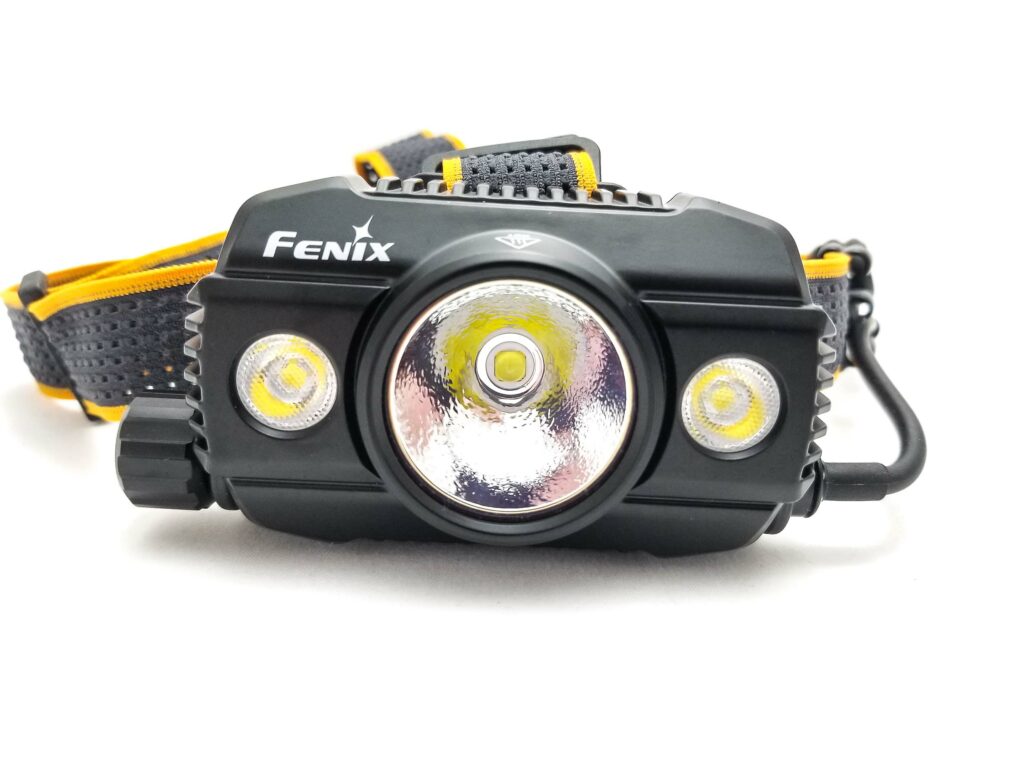 fenix hp30r v2 led reflector 1