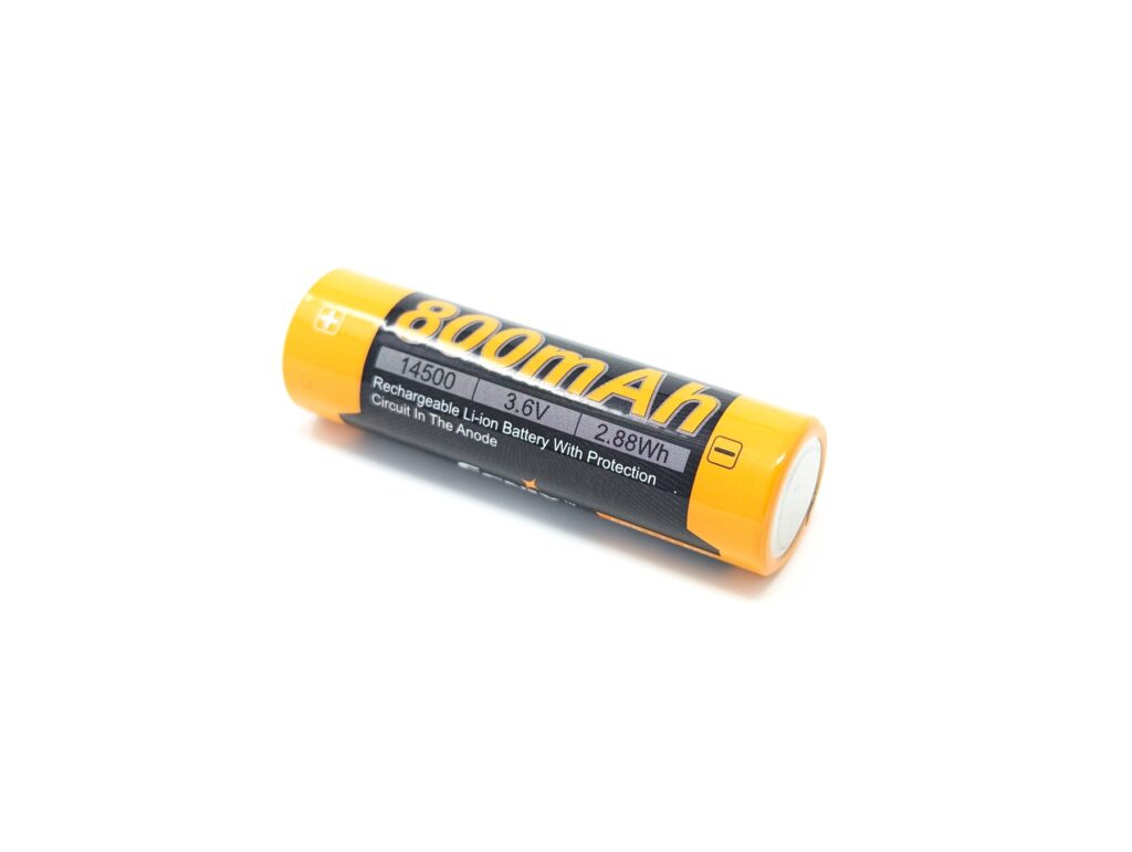 fenix ld12r battery 1
