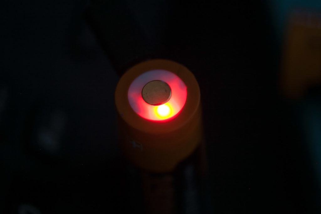 Fenix TK11 Tac battery red glow