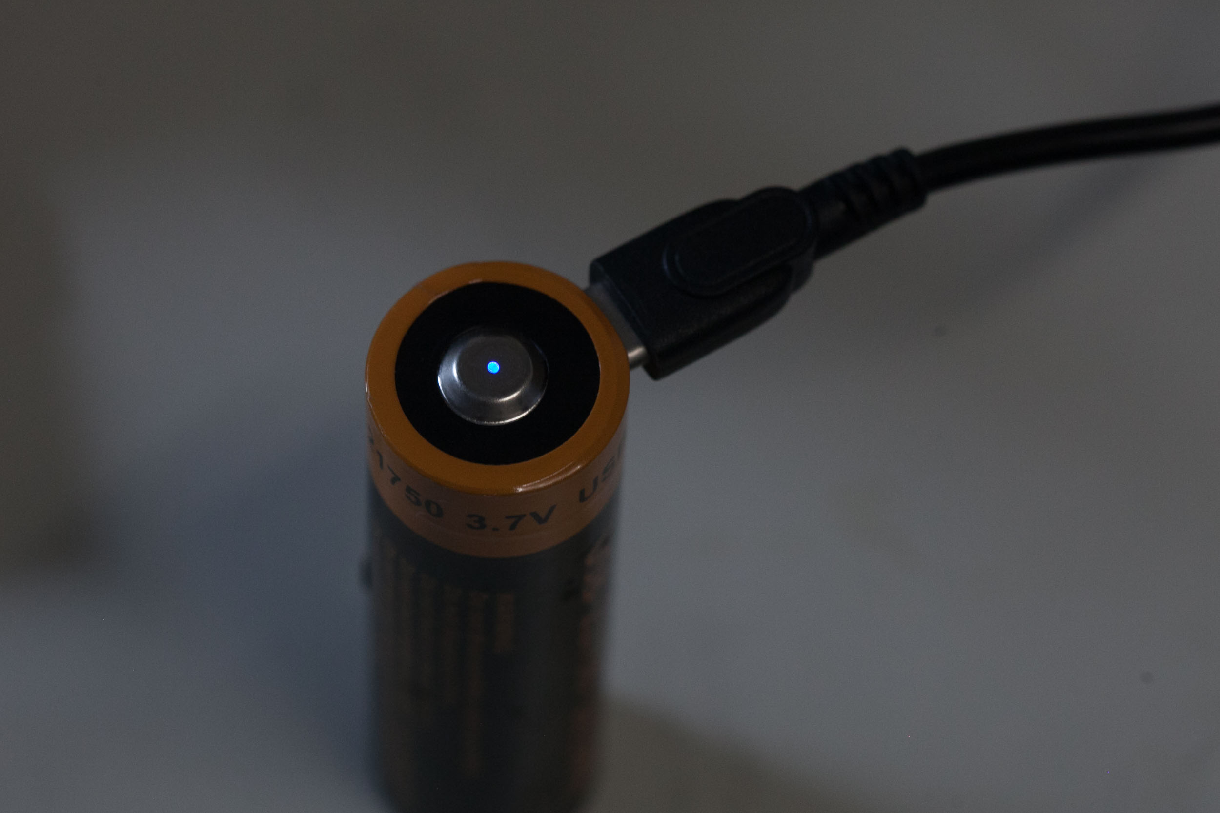 fireflylite 21700 battery usb charging