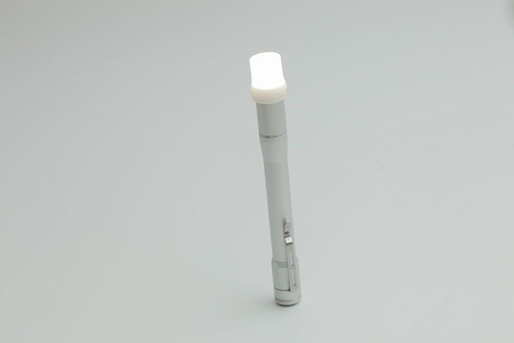 penlight with diffuser
