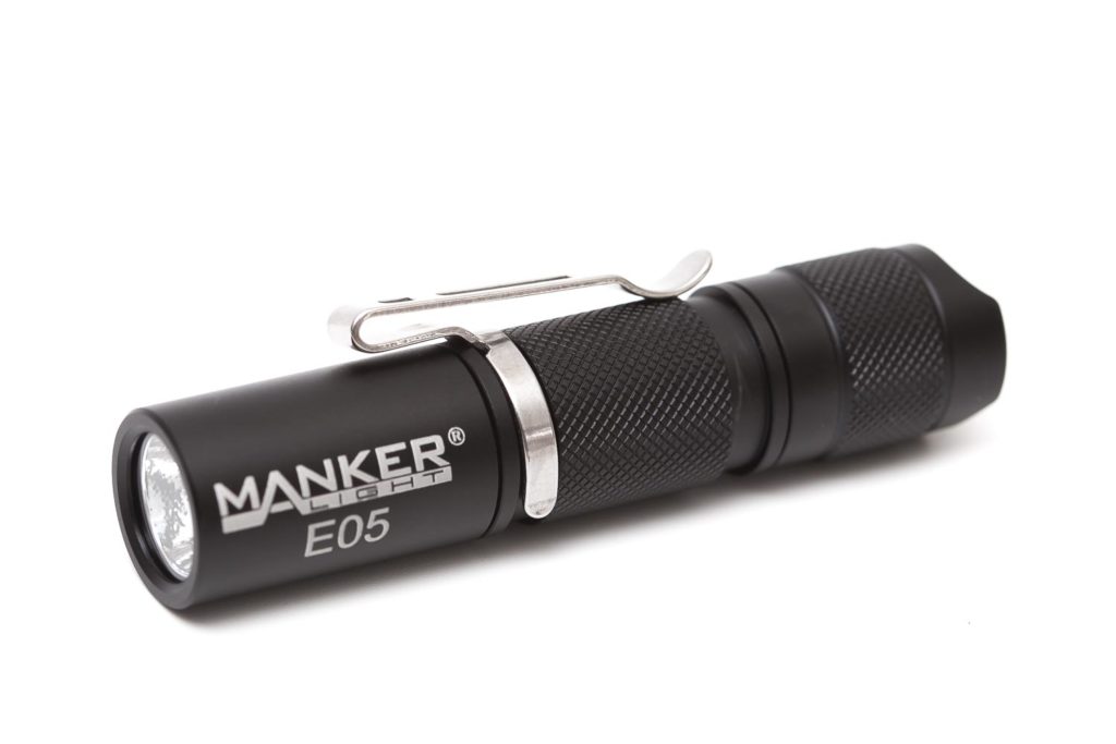Manker E05 clip