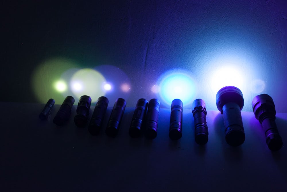 visible UV flashlight