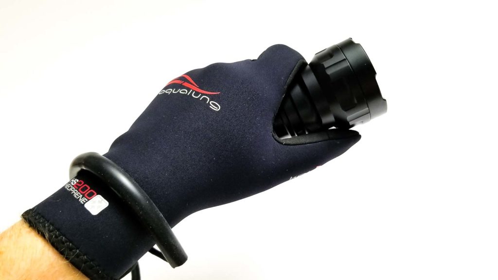 Wurkkos DL70 with gloves