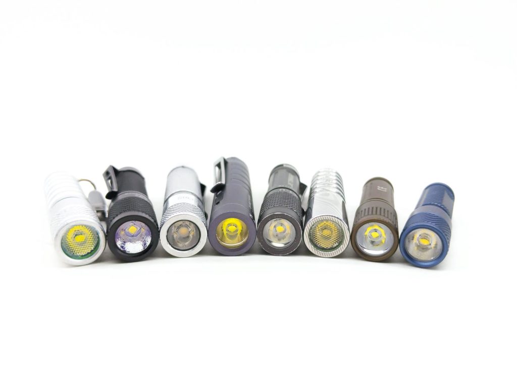 8 small flashlights